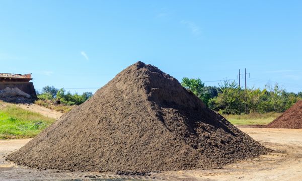 Black Dirt Delivery in Northville