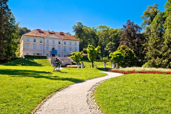 Park Landscape Maintenance in Northville